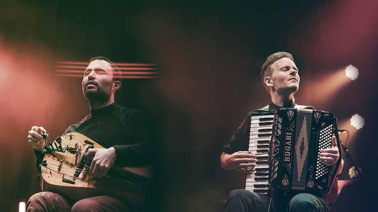 Prisade folkmusikduon Symbio i Gävle Konserthus på torsdag 5 oktober