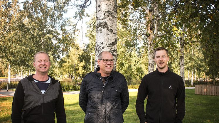 Från vänster: Dan Larsson och Bengt-Olof Olofsson, Olofssons bageri tillsammans med Emil Alasalmi, Energikontor Norr