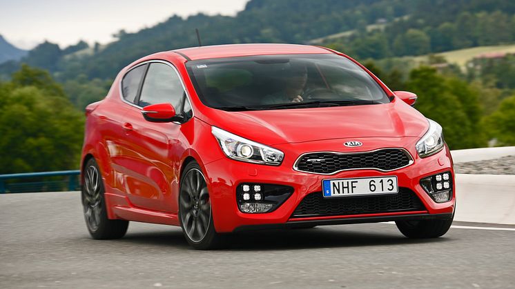 Kia introducerar pro_cee’d GT