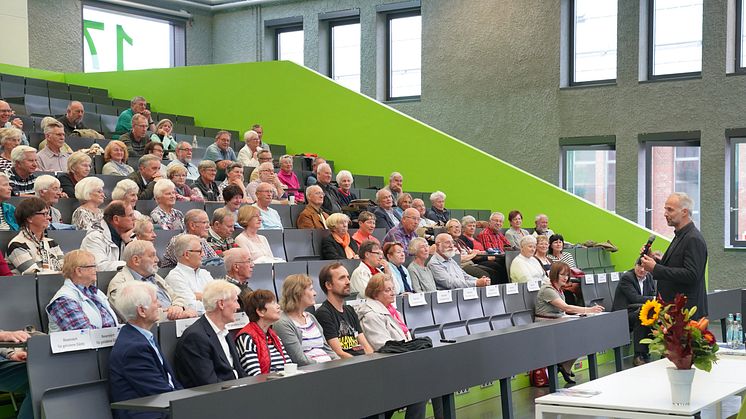 Dr. Frank Seeliger bei seinem Vortrag im Rahmen des Seniorenseminares am 27. September 2019 | Foto: Mike Lange