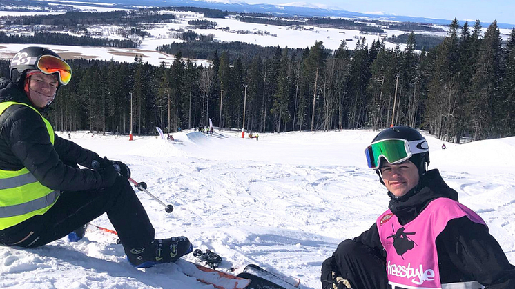 Myrviken-Skol-IF-skolmästerskap-slopestyle-deltagare