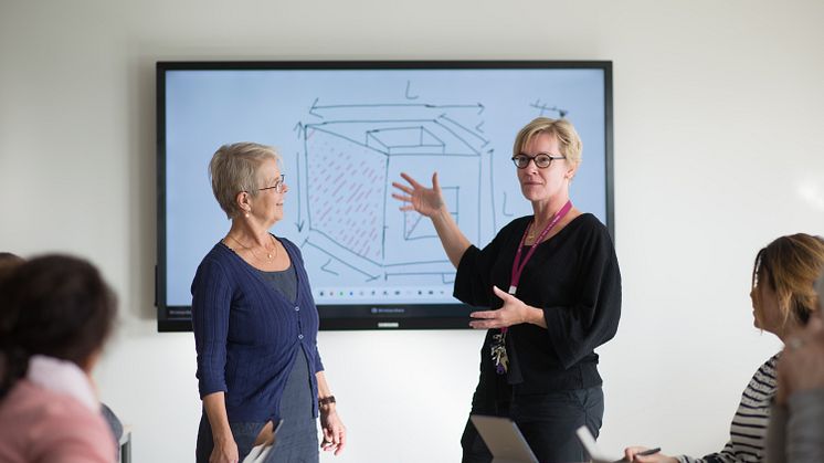 Bodil Renlund och Thyra Brusewitz, lärare på Sfinx i Järfälla Kommun. 