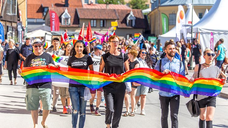 Mångfaldsparaden i Almedalen 2016. Foto: Joakim Berndes, CC-BY, Wikimedia Commons. 