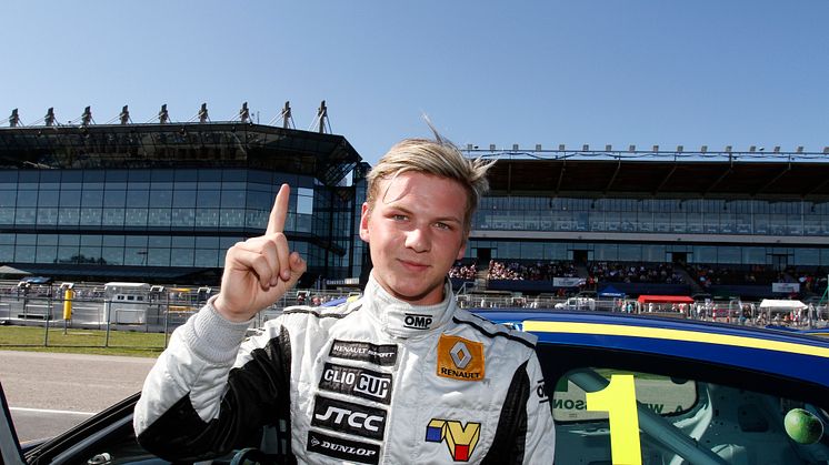 Wernersson tillbaka i Clio Cup – gör comeback på hemmaplan