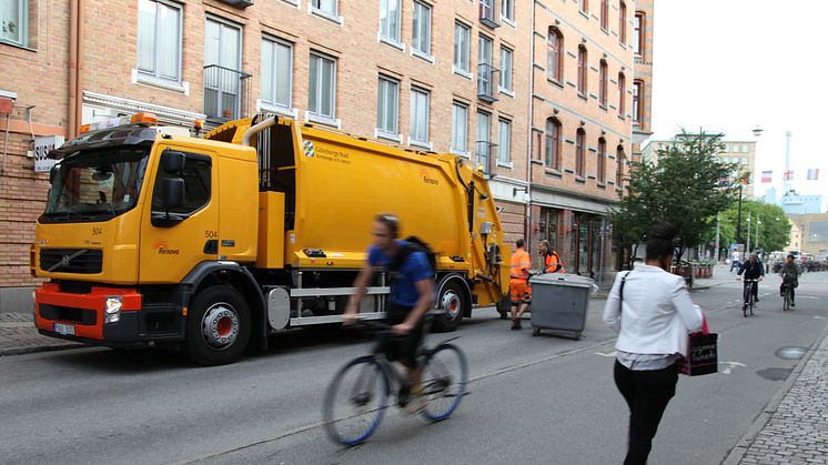 Renova först ut med fossilfritt bränsle i alla sopbilar 