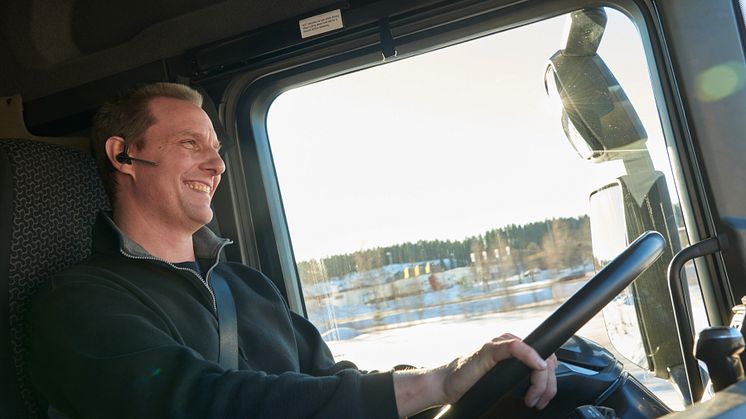 Mit der App "Scania Driver's Guide" gibt es die Betriebsanleitung für den Scania Lkw digital.
