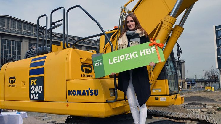 Grundsteinlegung für das neue Busterminal und Parkhaus am Haupbahnhof (Ostseite)