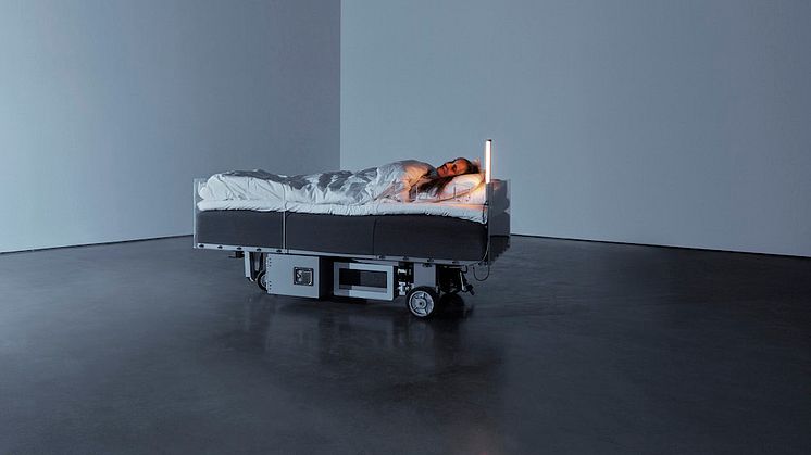 Carsten Höller, Two Roaming Beds (Grey), 2015. Foto: Per Kristiansen.
