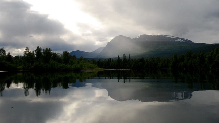 Projektet ”Farliga kulturarv? Ekologiska och sociala konsekvenser av äldre gruvor i fjällen”. Bilden är från Kvikkjokk, en av de tre platser som kommer undersökas. Foto: Petra Links / CC BY. 