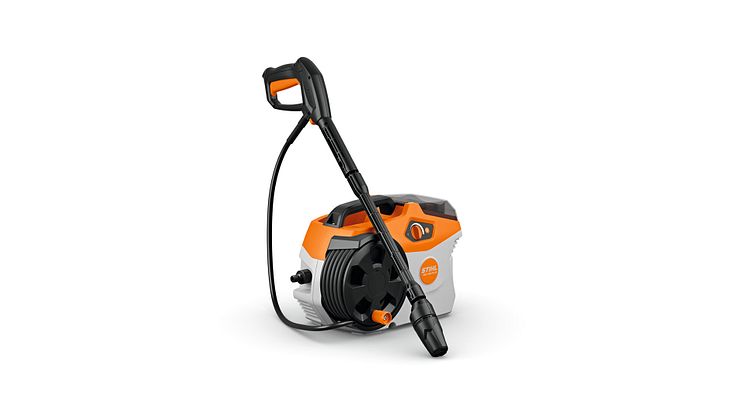 Uudet STIHL painepesurit REA 60 PLUS ja REA 100 PLUS tekevät puhdistamisesta kotona mahdollisimman helppoa.