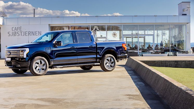 Ford F-150 Lightning Antimatter Blue Metallic 2023 (10)