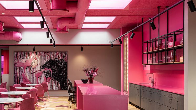 Rosa nyanser, stilfulla möbler och kreativ design