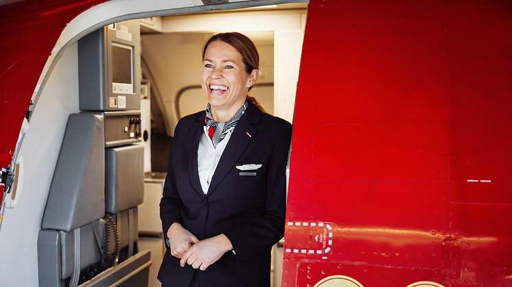 Selskapet fjerner krav om munnbind om bord på alle flyvninger fra og med mandag 4. april. 