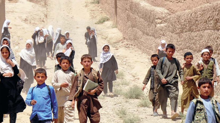 Viktiga insatser i Afghanistan under ett instabilt och våldsamt 2015 