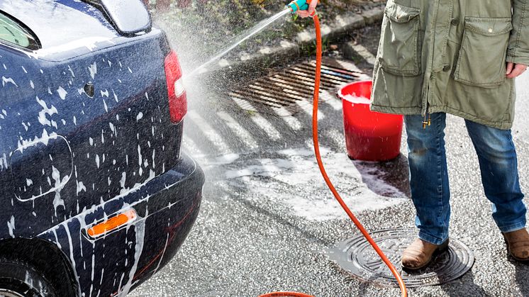 Stora Biltvättarhelgen 26-27 april: Att tvätta bilen rätt minskar vår miljöpåverkan