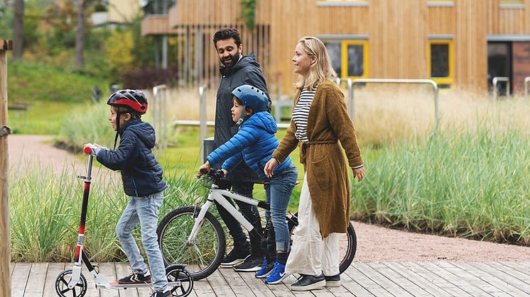 Vi släpper bara in en familj åt gången i våra visningsbostäder under rådande omständigheter.