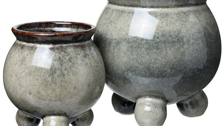 NYHET! Pot Eira 17x17x18 cm Grey Stoneware 12,90 EUR Pot Eira 13x13x13,5 cm Grey Stoneware 7,99 EUR.jpg