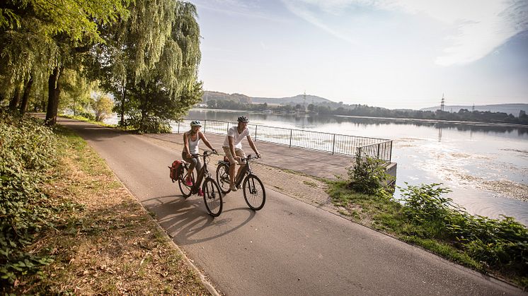 Radfahrende auf dem RuhrtalRadweg / Bild: Dennis Stratmann