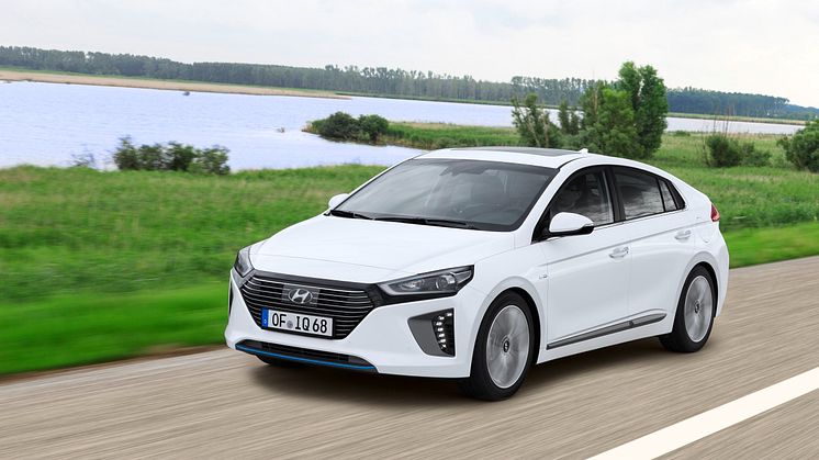 Hyundai IONIQ Hybrid (17)