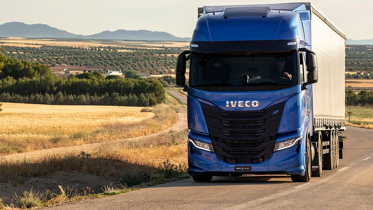 IVECO presenterar sin vision för naturgas och alternativa drivsystem för transporter på den 8:e Gasnam-kongressen