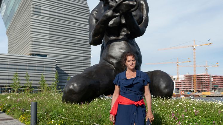 Tracey Emin in front of The Mother