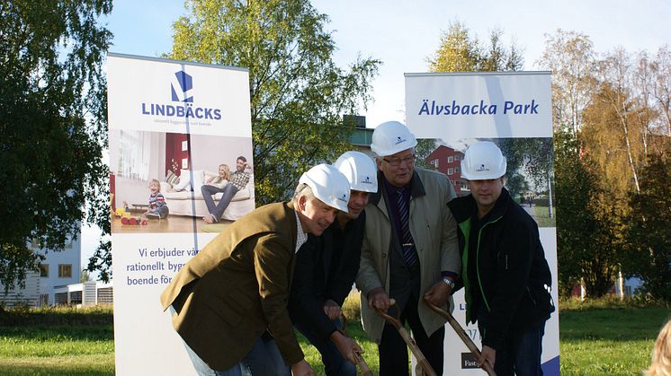 Första spadtaget på Älvsbacka Park i Skellefteå