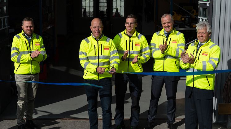 Invigning kuncentret i Länna