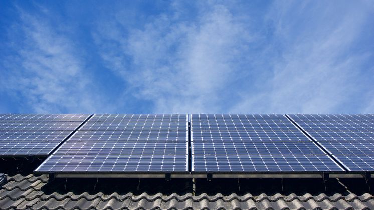 Ab dem 1. Januar fallen die ersten Solaranlagen aus der 20-jährigen Förderdauer des Erneuerbare-Energien-Gesetzes. Das Bayernwerk bietet nun eine Lösung an.