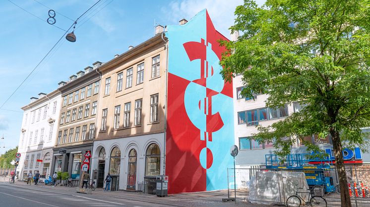 New mural in Copenhagen asks the question: Can you own a colour?