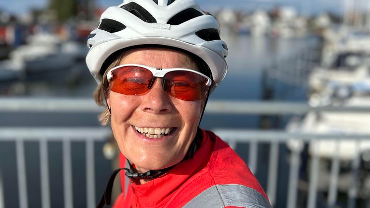Jenny Ljungberg, cykeläventyrerskan med hjärta för frihet och självständighet, har inte bara trampat genom landskapet – hon har cyklat rakt in i hjärtat av inspiration och förändring.