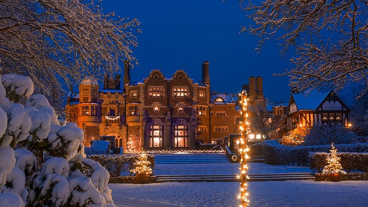 På Tjolöholms Slott serveras julmiddag i december.