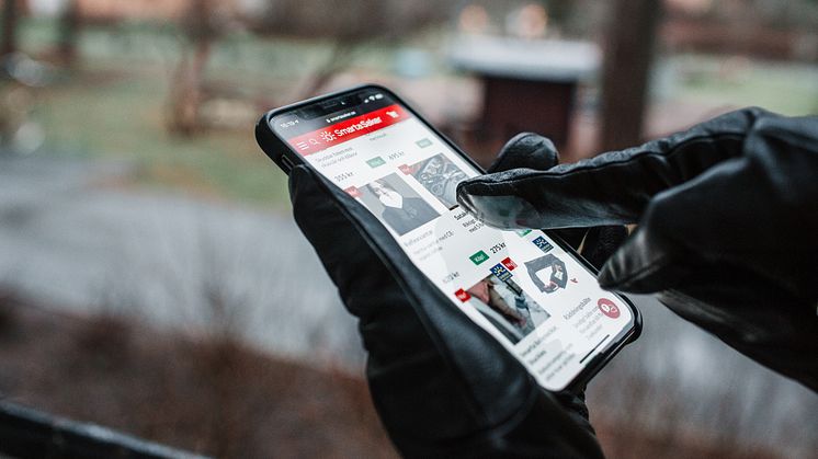 Bruk mobilen med hanskene på!