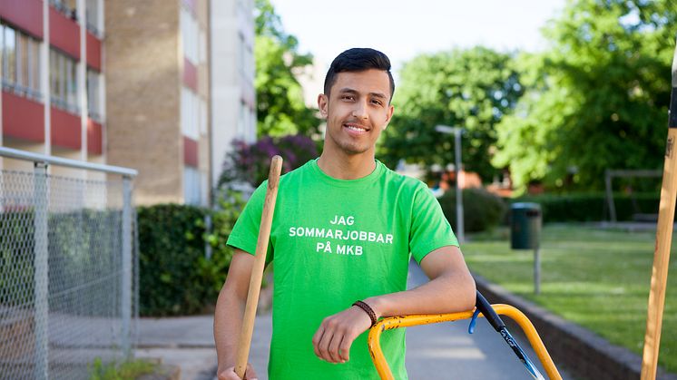 Basel Barazi är en av många ungdomar som ska jobba på MKB i sommar.