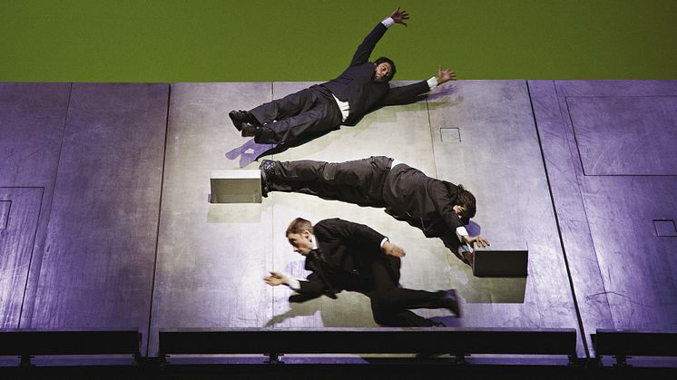 Franskt kompani upphäver gravitationen på Stora Teatern