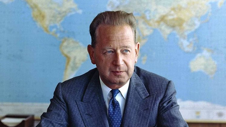 Föreläsning 10/10: Livsverk eller livshållning – hur minns vi Dag Hammarskjöld?