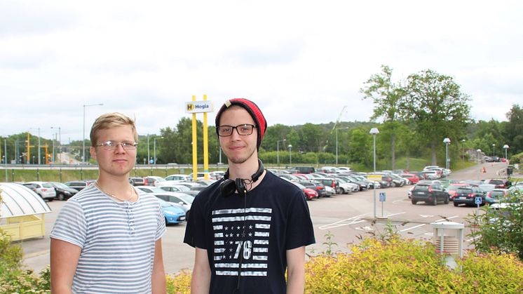 Eric och David har utvecklat en webbaserad samåkningstjänst för Hogias medarbetare på endast fyra månader.