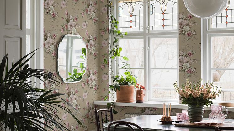 FloralCharm-4_Image_Roomshot_Livingroom_Item_4250_PR