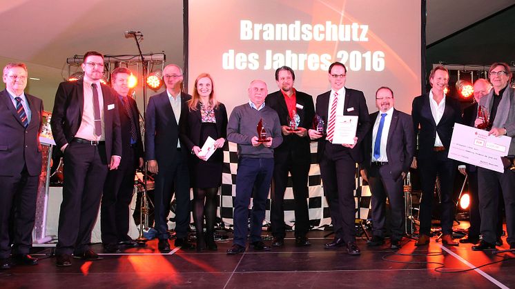 Die glücklichen Gewinner des "Brandschutz des Jahres 2016"