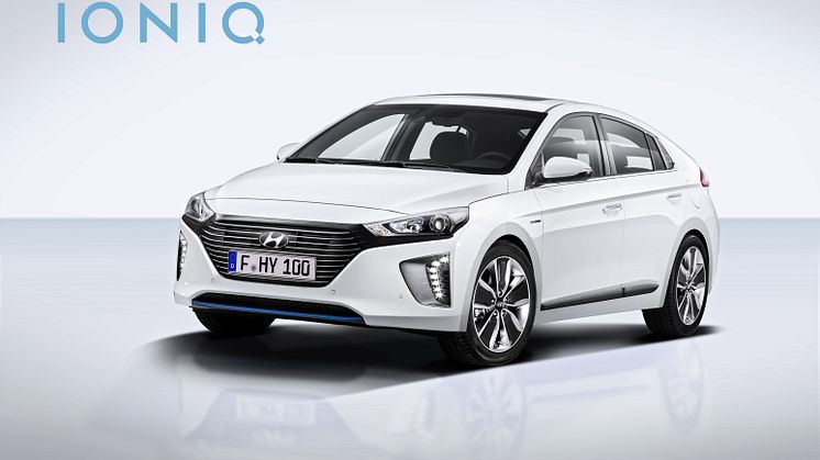 Hyundai IONIQ Hybrid skrått forfra (venstre)