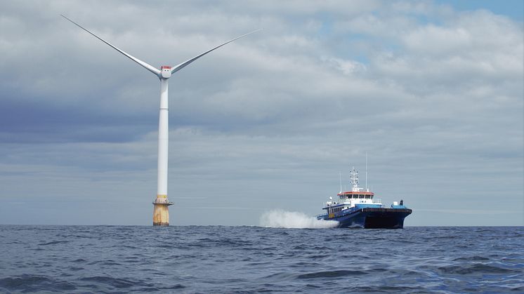 Crew Transfer (SWATH) fartøjerne fra Maritime Craft Service opererer på offshore vindmølleparken Hornsea 1 og Hywind i Nordsøen. Bådene er drevet fremad af specialfremstillede motordele fra danske Hundested Propeller. Foto: Maritime Craft Service.
