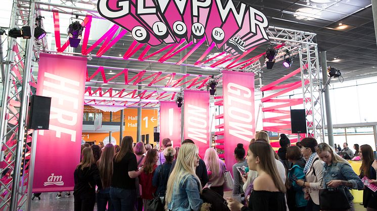 Beauty-Metropole Stuttgart: Mehr als 20.000 Besucher auf der 10. Glow by dm  © Julia Blank