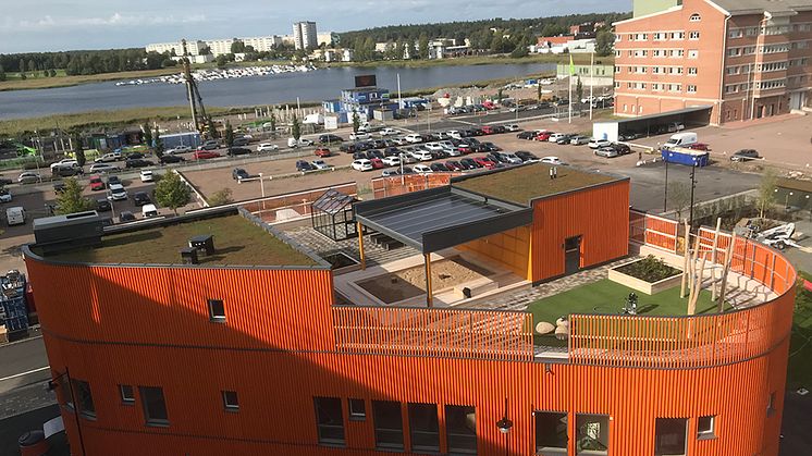 Lotsen är vår nya förskola i Inre hamn med utegård på taket.