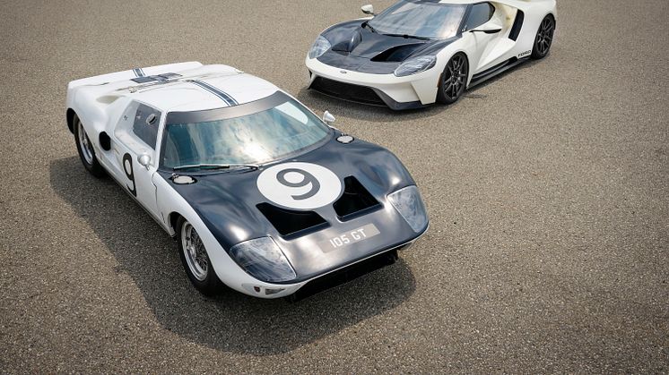 A Ford GT új, limitált darabszámú Heritage Edition változata az 1964-es prototípus előtt tiszteleg