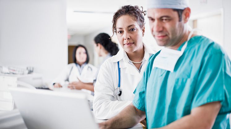 healthcare-doctor-nurse-laptop_GettyImages_83404277.jpg