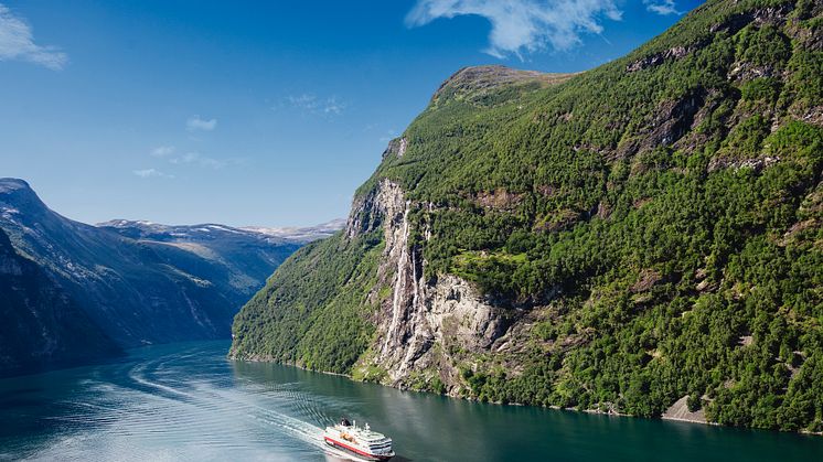 MS_Nordlys_Geiranger_Norway_HGR_130570_Photo_Agurtxane_Concellon_Hurtigruten