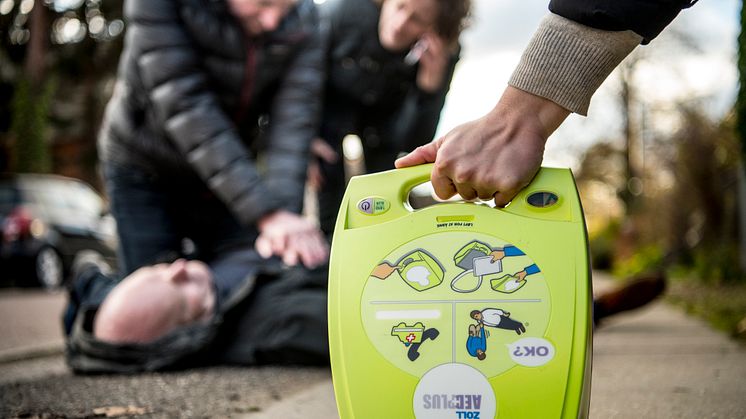 Telenor donerer 1.600 SIM-kort som en del af det nye samarbejde med Hjerteforeningen (Foto: Linda Johansen/Hjerteforeningen).