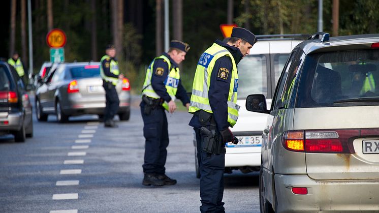 Bilåkande orsakar ryggproblem för poliser
