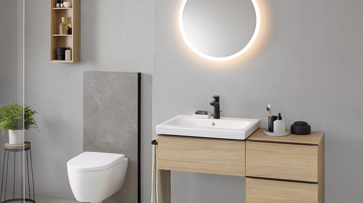 2023_iCon Bathroom with lay-on washbasin, Monolith Plus light off, WC wall-hung white matt, Option Mirror Round 60 light on_sideview 4_Big Size