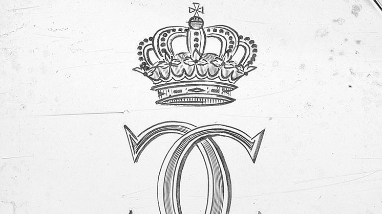 Monogram_Et par kongelige kander af glas med montering af sølv. Heath & Middleton, Birmingham 1892-1893