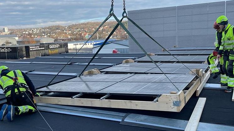 Solpaneler ger klimatneutral etablering
